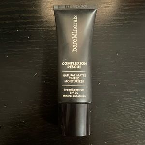 Bare Minerals - complexion rescue (natural matte tinted moisturizer)